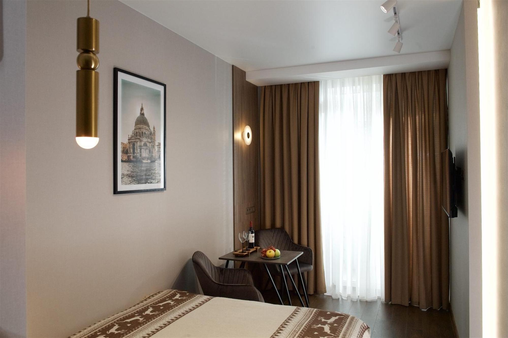 Allurapart Elehant Kyiv Exterior photo